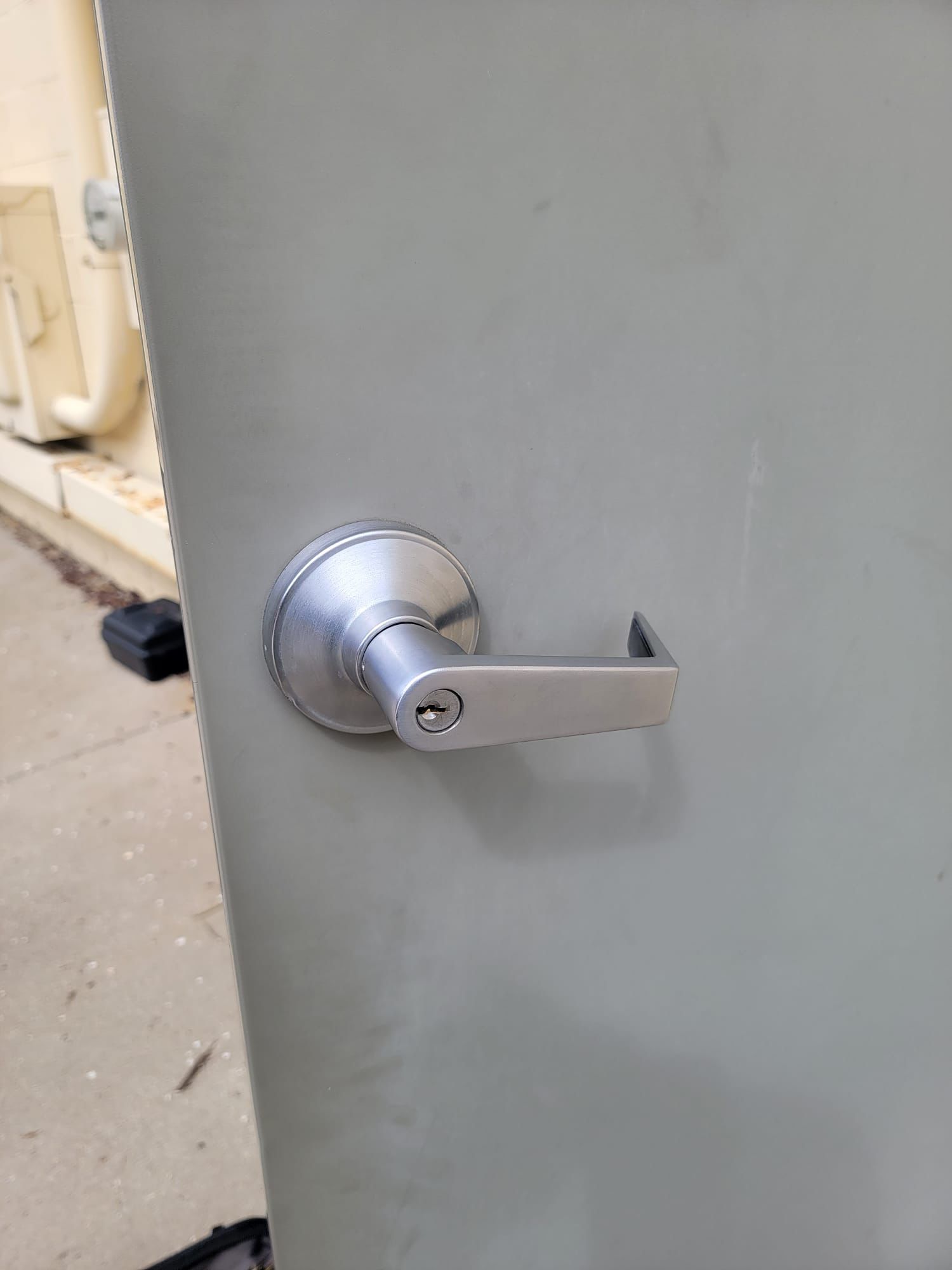 Push bar lock repaird by magic lock charlotte nc