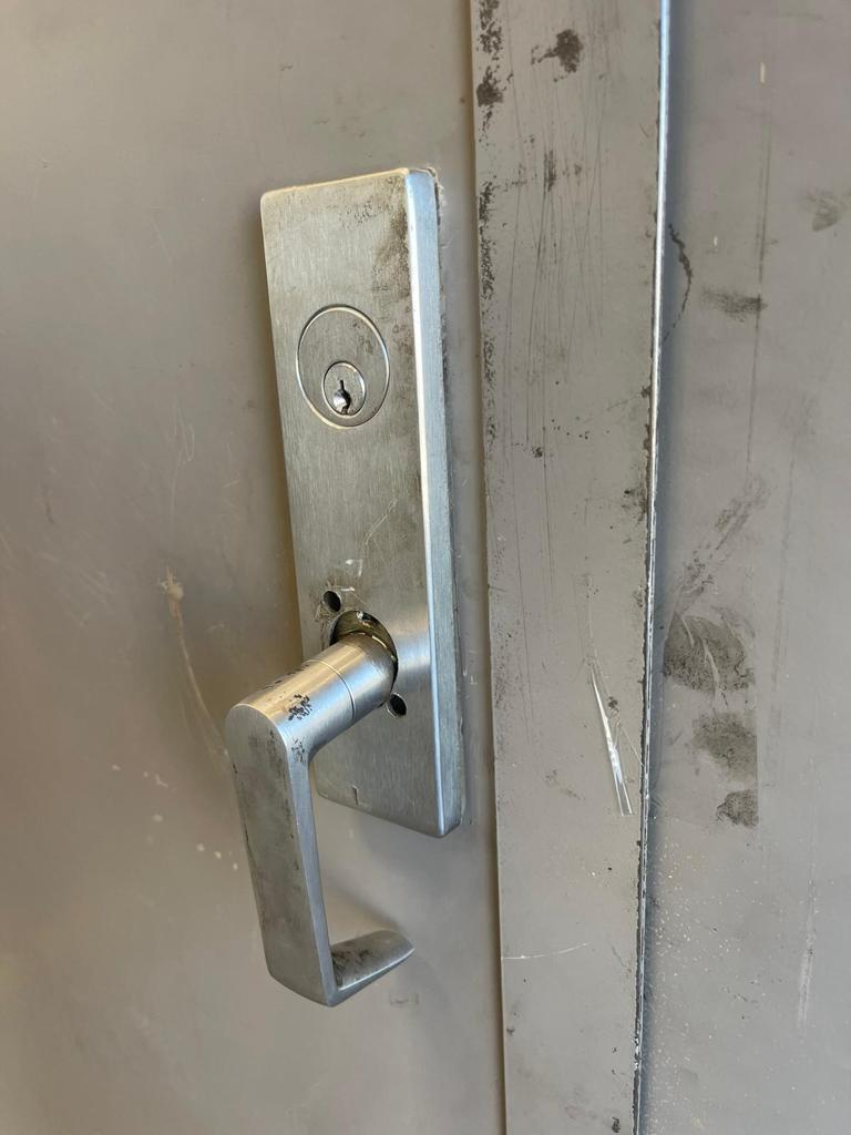 Push bar lock repaird by magic lock charlotte nc
